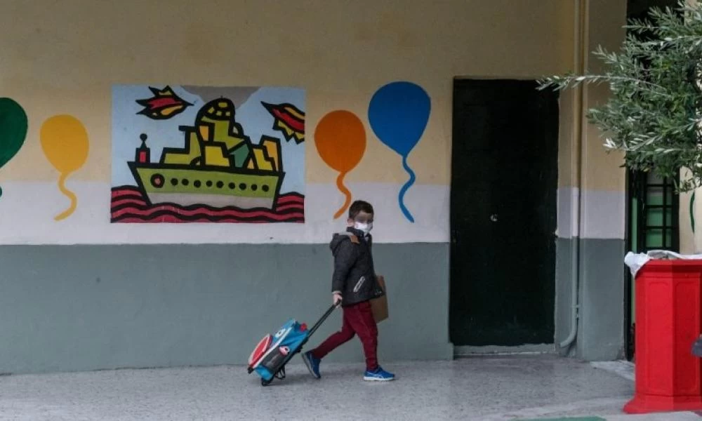 Άνω Λιόσια: Νέα αδέσποτη σφαίρα σε νηπιαγωγείο "ξυπνά" μνήμες από το 2017